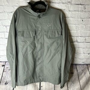 Nike men’s sportswear premium essentials M65 jacket DC 6770-224 size small